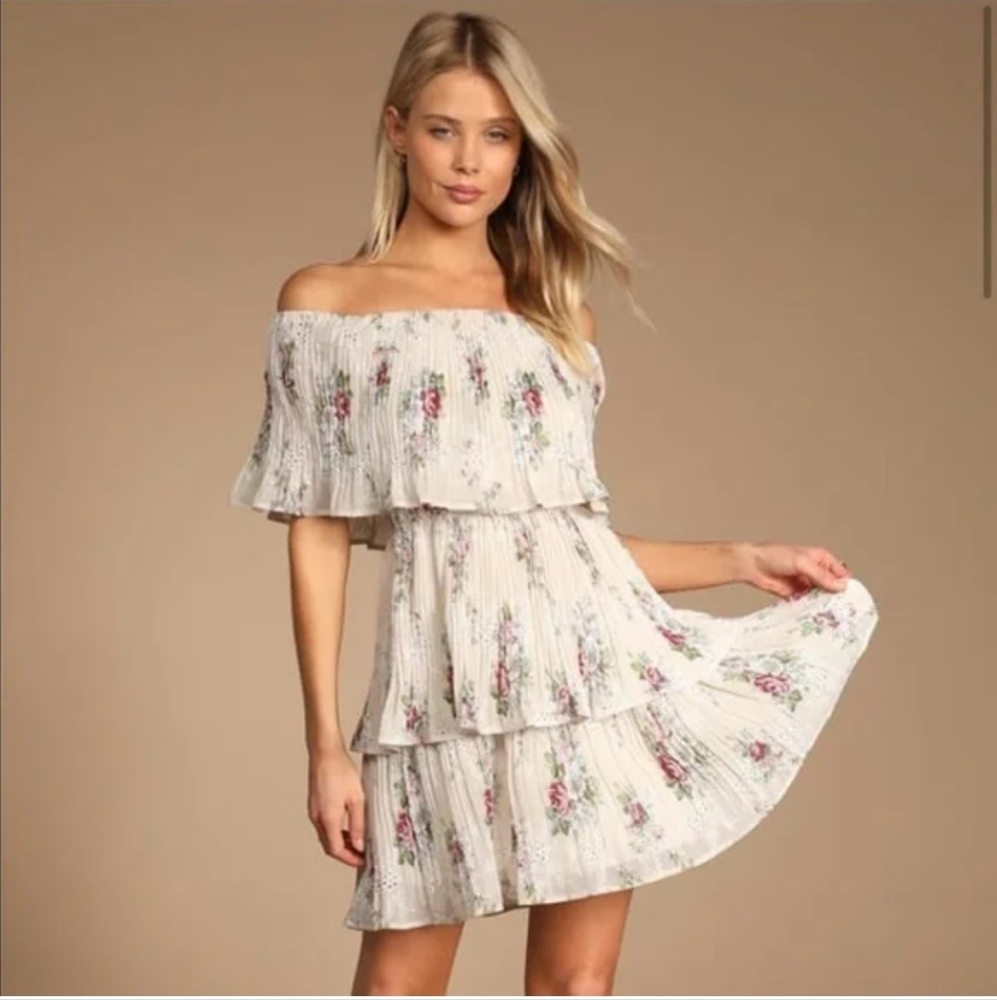 NEW Lulu's Tea for Two Beige Floral Eyelet Tiered Off-the-Shoulder Dress